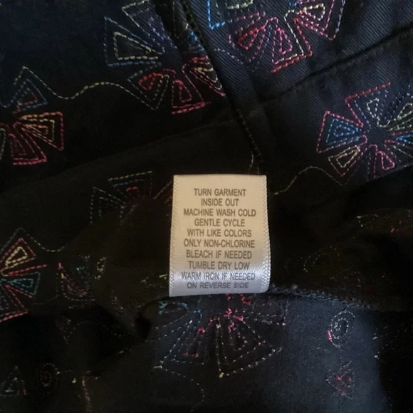 CJ Banks Women’s Geometric Design Black Lightweight Jacket. Size 1X - Picture 6 of 6